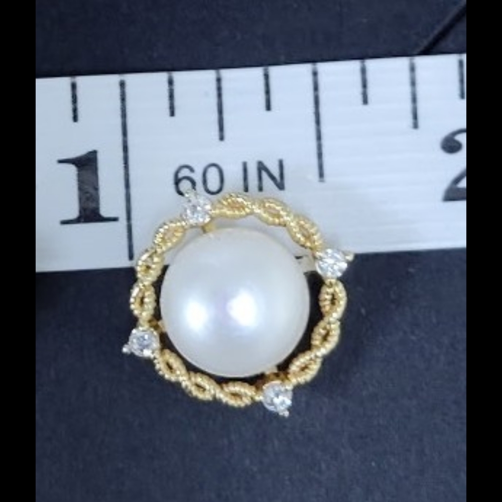 Freshwater Pearl Stud Earrings CZ Vintage Bridal 18K Gold Plated June Birthstone - Picture 3 of 4